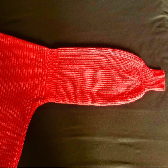 🆕 ASOS V-Neck Cozy Sweater with Balloon Sleeves in Red (NWOT) - Picture 3 of 7